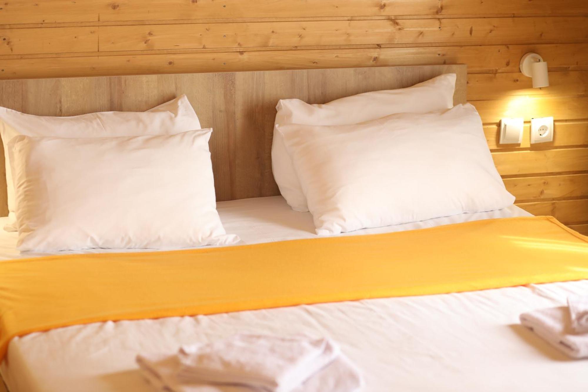 Mestia Villas Ngoại thất bức ảnh