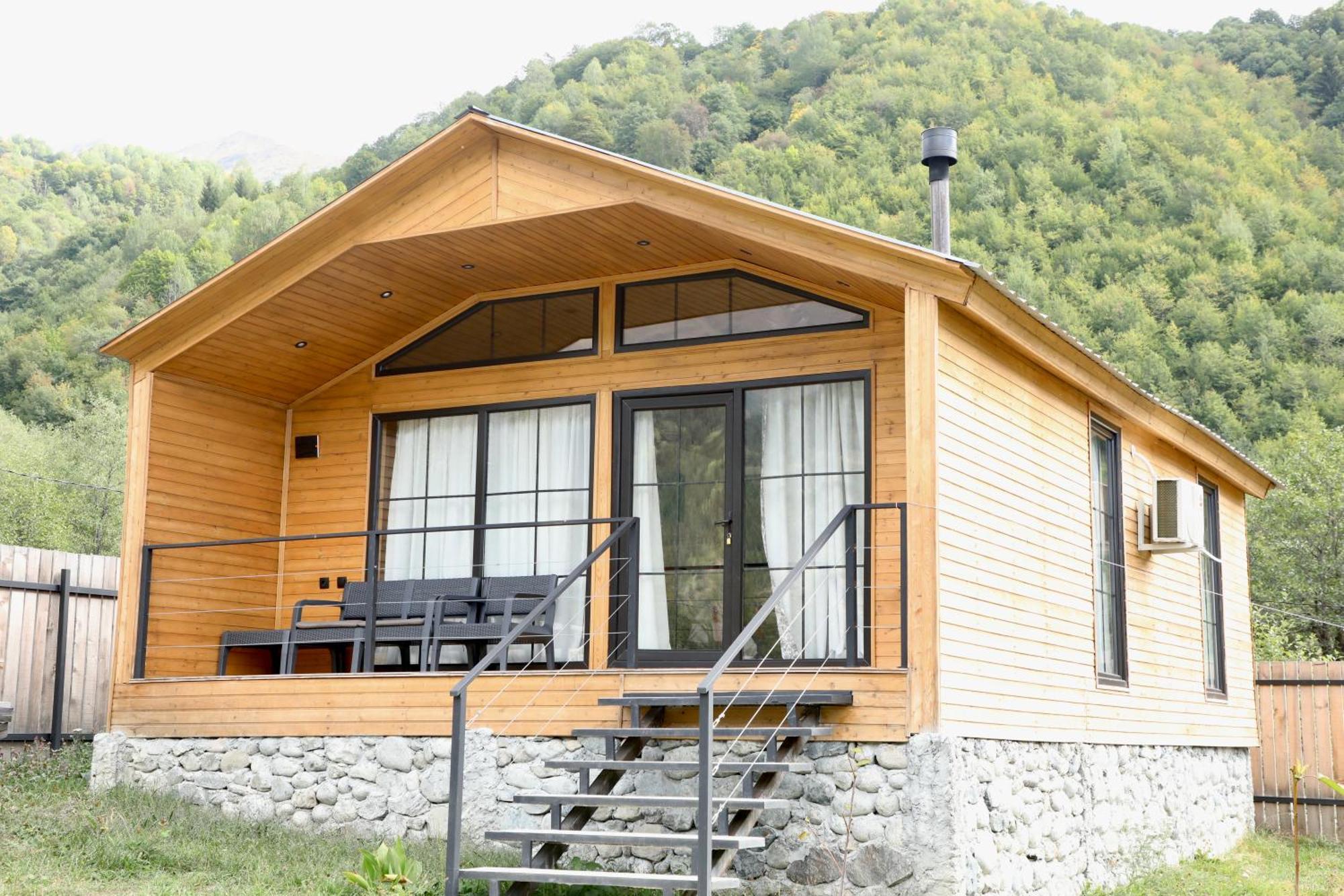Mestia Villas Ngoại thất bức ảnh