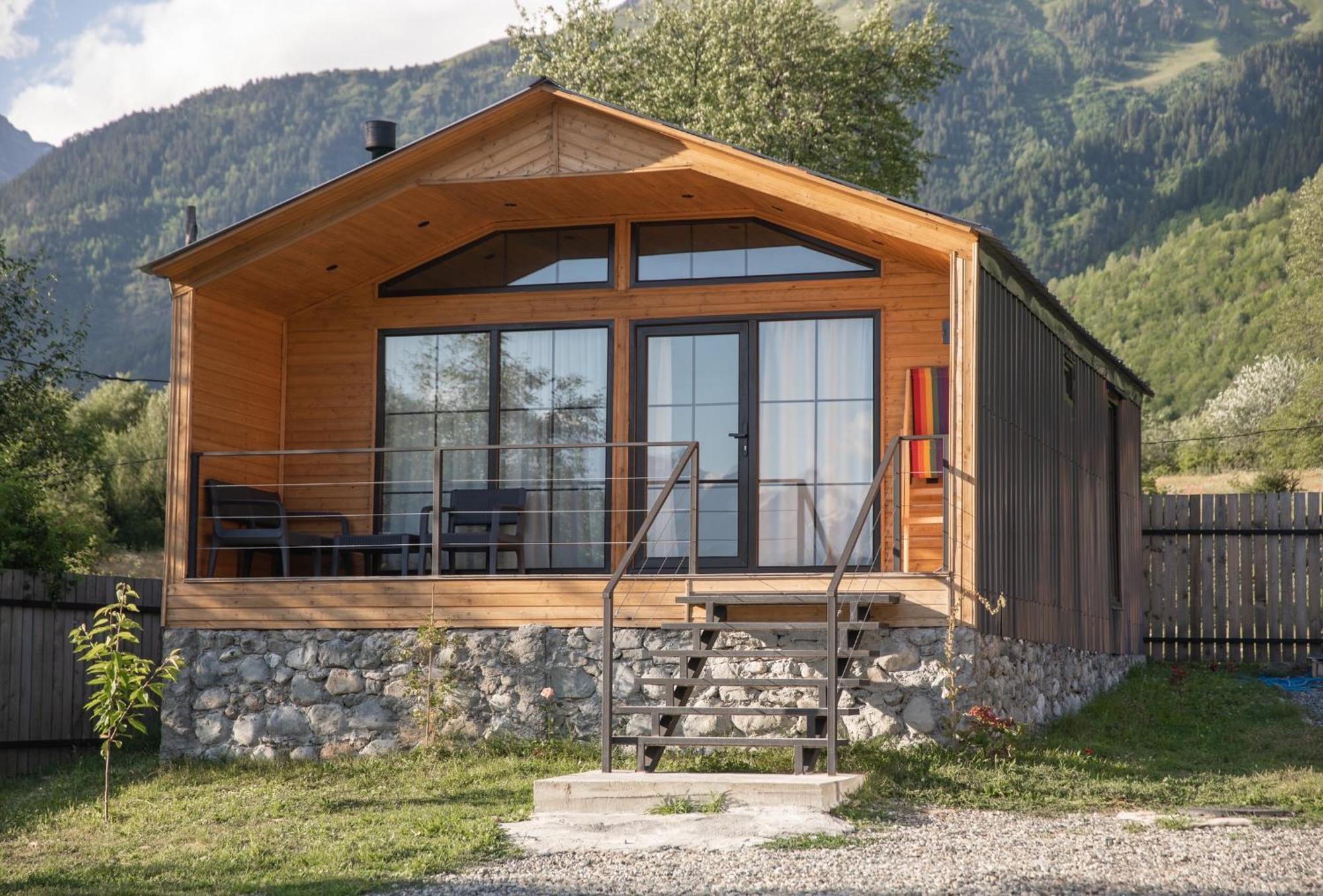 Mestia Villas Ngoại thất bức ảnh