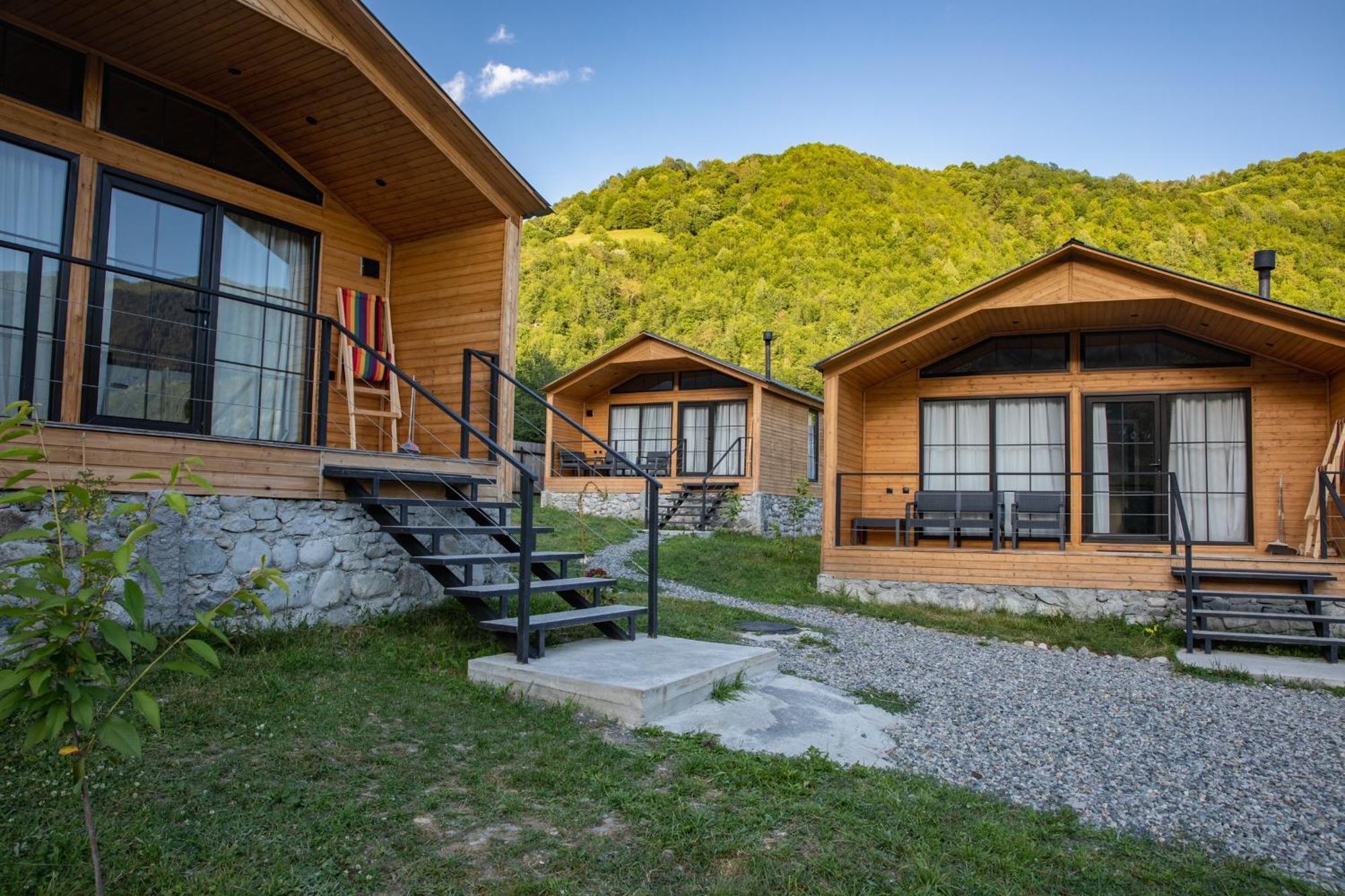 Mestia Villas Ngoại thất bức ảnh