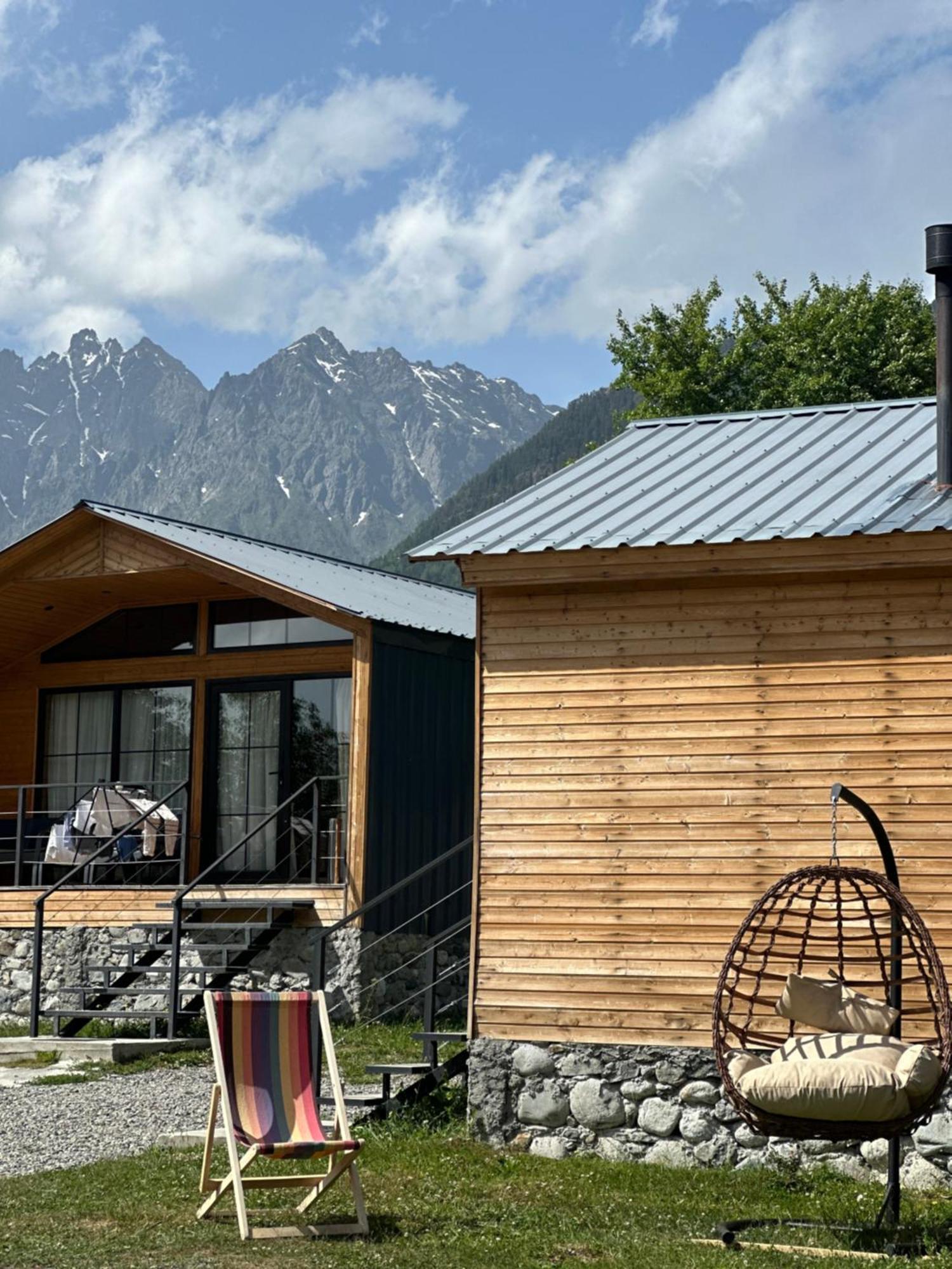 Mestia Villas Ngoại thất bức ảnh